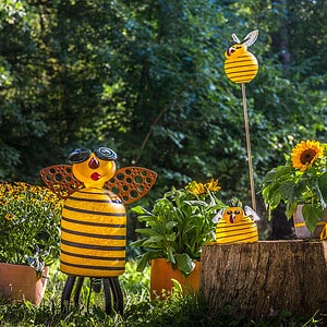 Sommerliche Borowski Glas-Bienen