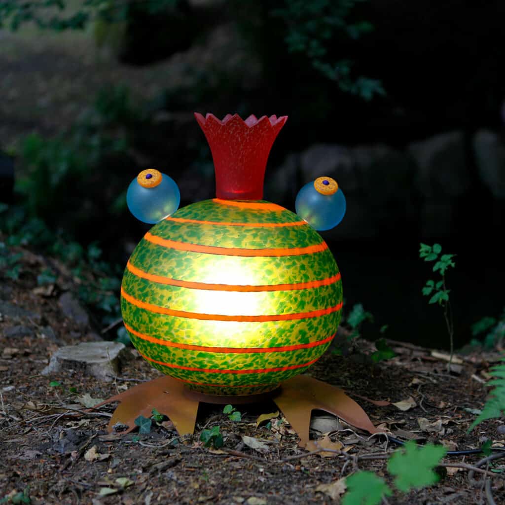 Borowski Glas Lichtobjekt Frosch Froggy bringt Licht an Gartenteiche.