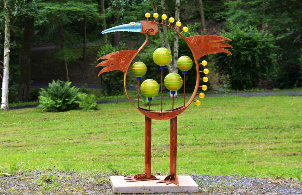 LUCKY BIRD | outdoor sculpture