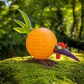 Cheerfully glowing chickens in the garden: The Trulla light object by Borowski Glas creates a stylish ambience in your outdoor area.